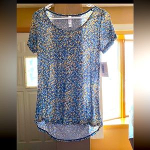 Lularoe Classic T - Size XS - NWT - retails for $35